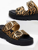 Σανδάλια flatforms δερμάτινα pony skin TFP - Κάμελ - thefashionproject.gr - TFP