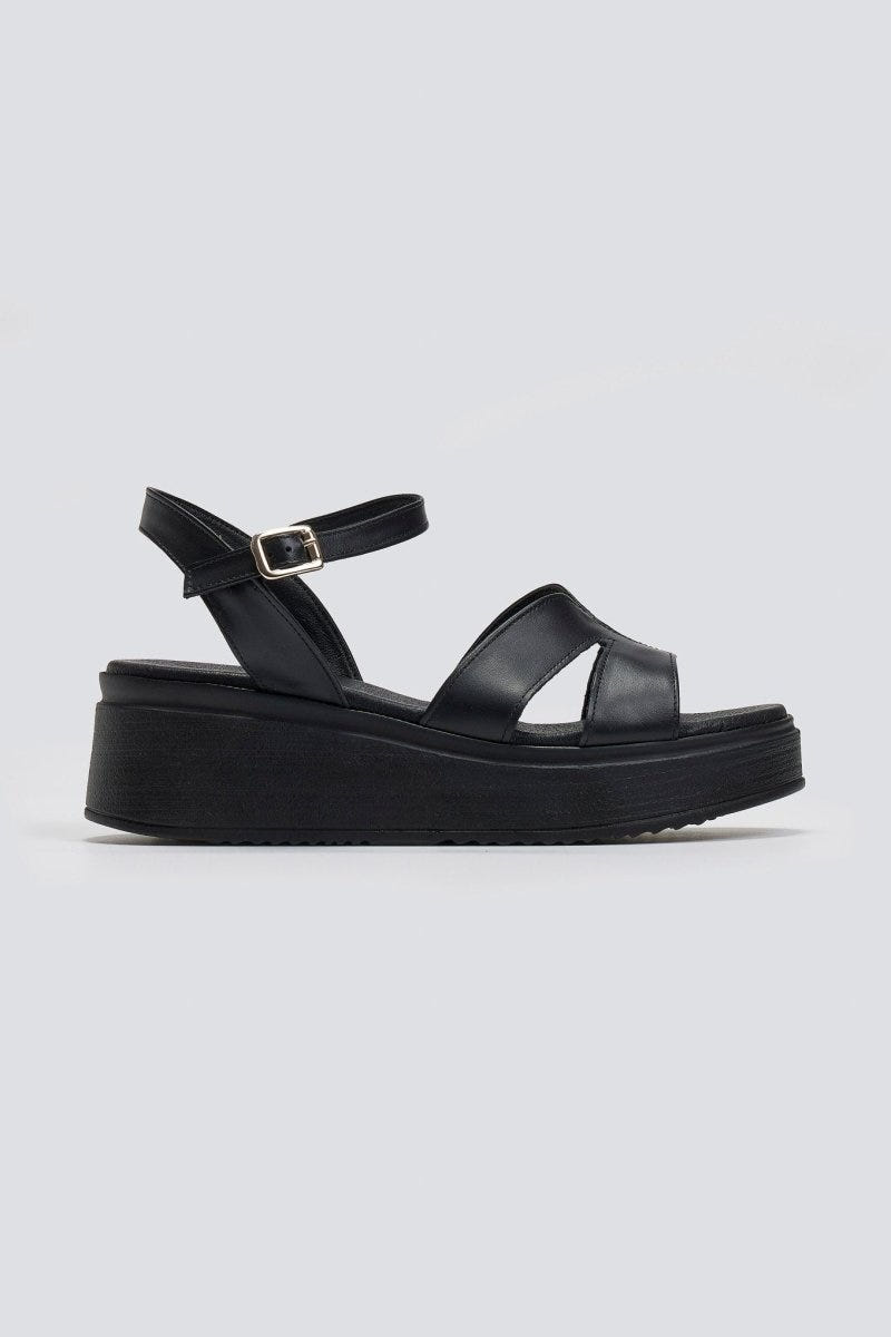 Σανδάλια flatforms δερμάτινα TFP - Μαύρο - thefashionproject.gr - TFP