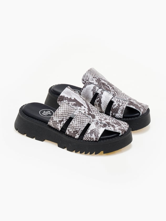 Σανδάλια flatforms fisherman με print TFP - Λευκό/Μαύρο - thefashionproject.gr - TFP