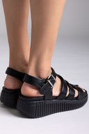 Σανδάλια flatforms gladiator Refresh 172691 - Μαύρο - thefashionproject.gr - Refresh