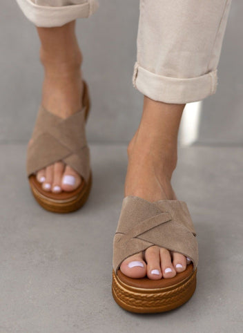 Σανδάλια flatforms καστόρινα estil - Τάουπε - thefashionproject.gr - Estil