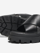 Σανδάλια flatforms με crossover φάσες ONLY 15340947 - Μαύρο - thefashionproject.gr - ONLY