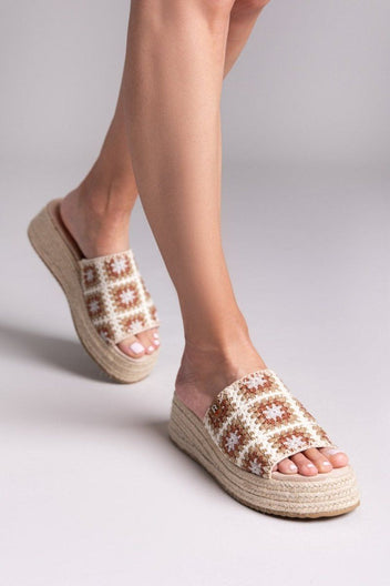 Σανδάλια flatforms με πλεκτό σχέδιο Refresh 172842 - Μπεζ - thefashionproject.gr - Refresh