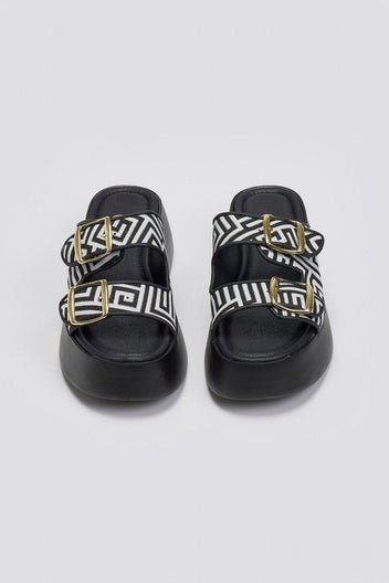 Σανδάλια flatforms με print Estil - Μαύρο - thefashionproject.gr - Estil