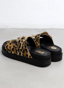 Σανδάλια flatforms με print και τοκά με στρας TFP - Leopard - thefashionproject.gr - TFP