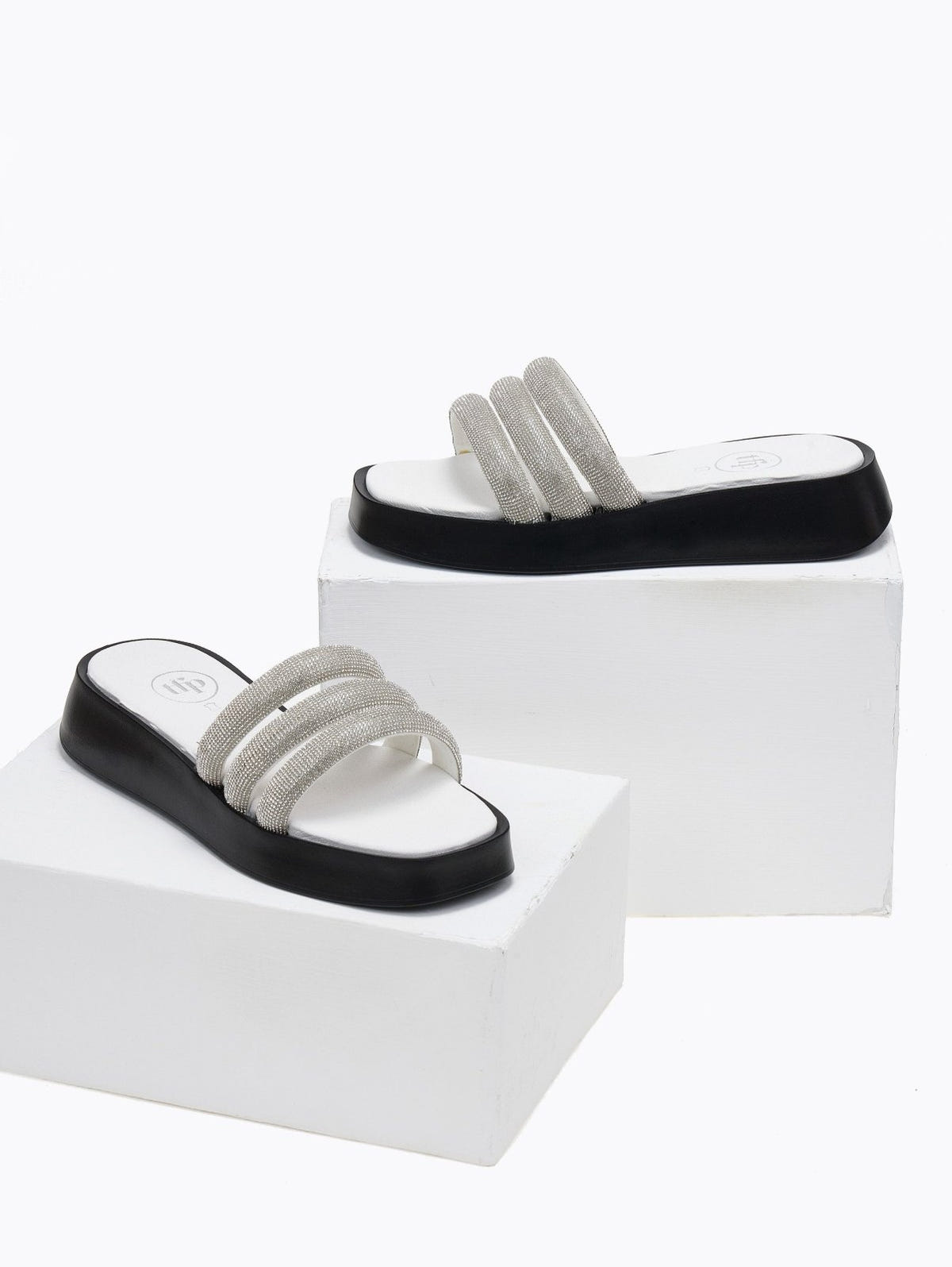 Σανδάλια flatforms με στρας tfp - Λευκό - thefashionproject.gr - TFP