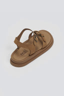 Σανδάλια flatforms nubuck δερμάτινα με μπαρέτα Estil - Κάμελ - thefashionproject.gr - Estil