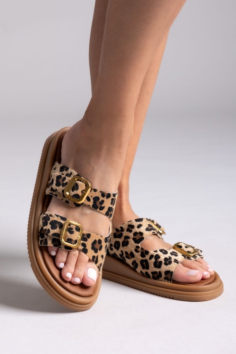 Σανδάλια flatforms ponyskin με print Estil - Leopard - thefashionproject.gr - Estil