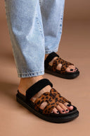 Σανδάλια flatforms suede με velcro ERYNN - Leopard - thefashionproject.gr - ERYNN