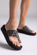Σανδάλια flatforms υφασμάτινα με print Tfp - Τάουπε - thefashionproject.gr - TFP