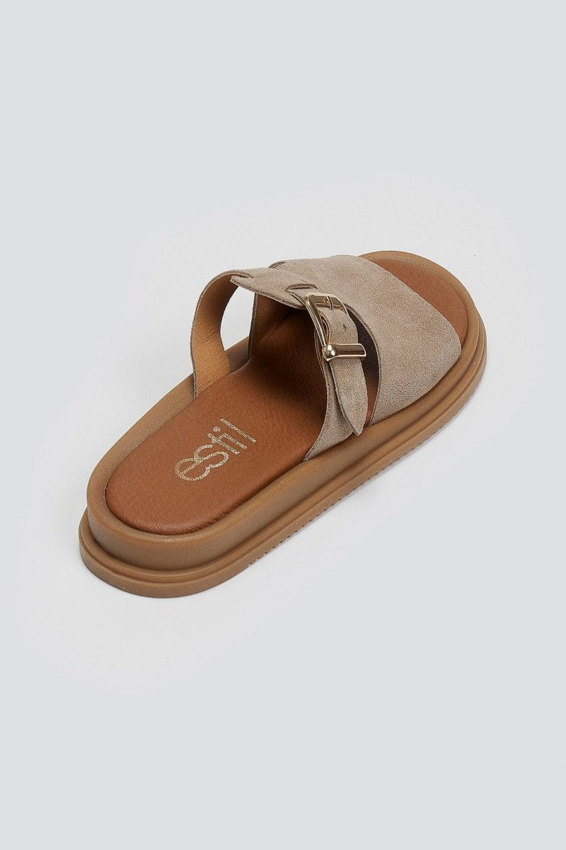 Σανδάλια καστόρινα μα φαρδιά φάσα - Τάουπε - thefashionproject.gr - Estil