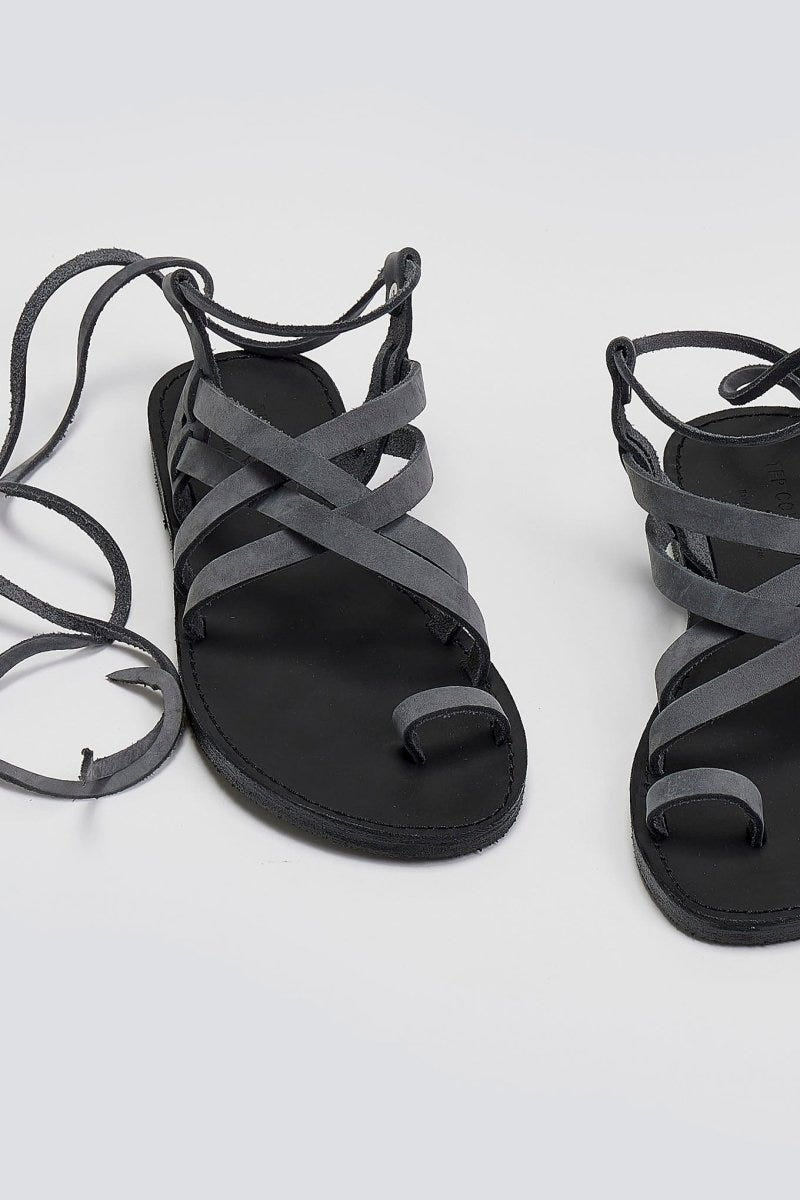 Σανδάλια καστόρινα με lace - up δέσιμο Tfp - Ανθρακί - thefashionproject.gr - TFP