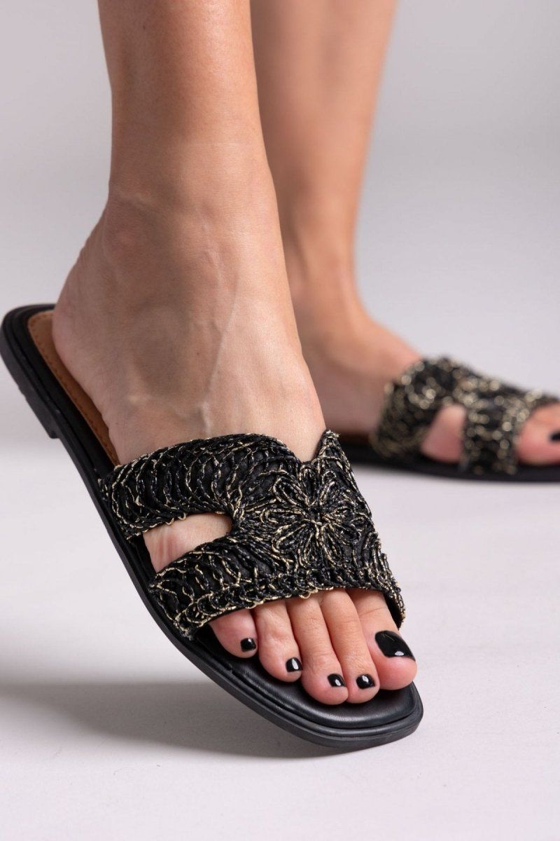 Σανδάλια με ανάγλυφο σχέδιο ERYNN - Μαύρο - thefashionproject.gr - ERYNN
