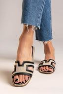 Σανδάλια με ανοίγματα στη φάσα ERYNN - Μαύρο - thefashionproject.gr - ERYNN