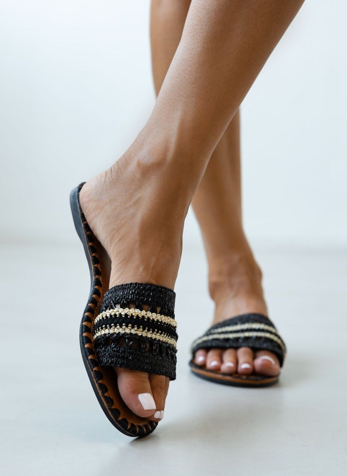 Σανδάλια με φάσα από ψάθα ERYNN - Μαύρο - thefashionproject.gr - ERYNN