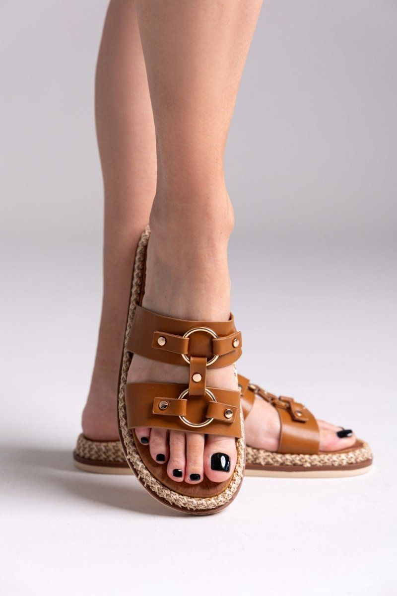 Σανδάλια με κρίκους ERYNN - Κάμελ - thefashionproject.gr - ERYNN