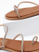 Σανδάλια με περαστό λουράκι με στρας Estil