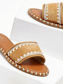 Σανδάλια με ραφές στη φάσα ERYNN - Κάμελ - thefashionproject.gr - ERYNN