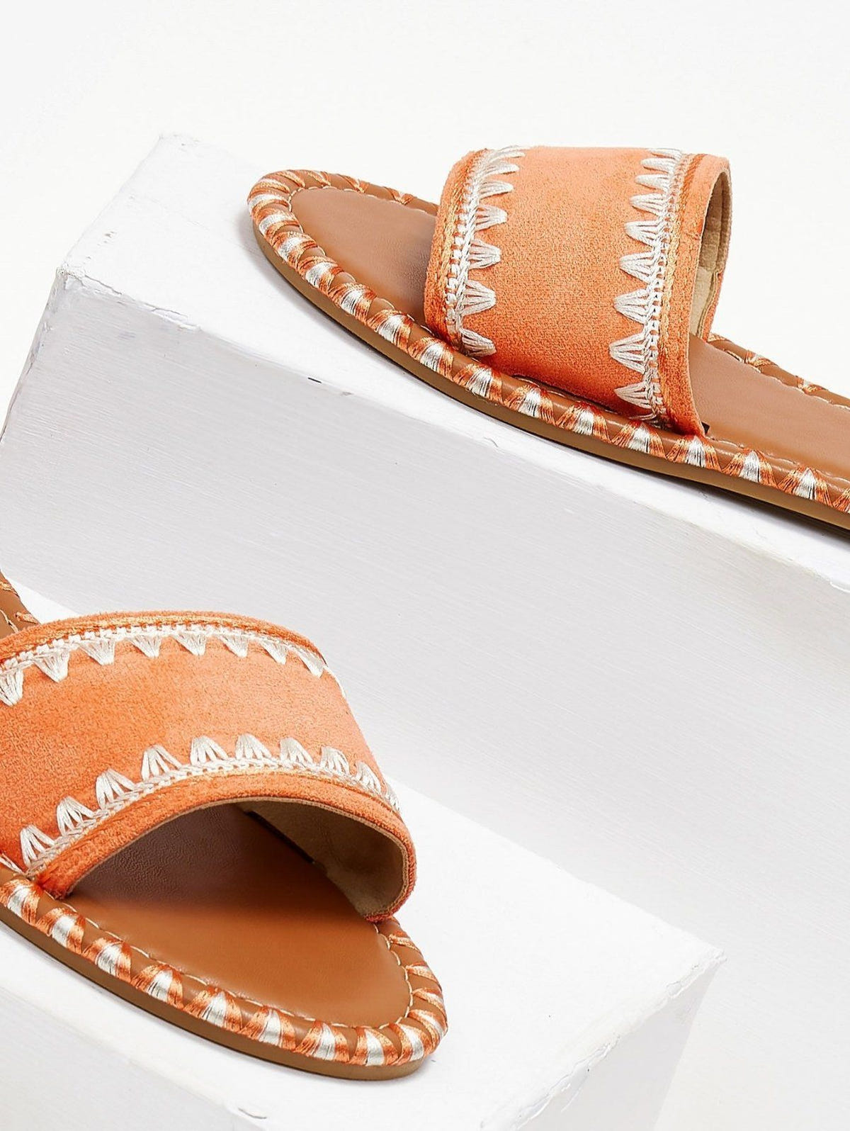 Σανδάλια με ραφές στη φάσα ERYNN - Πορτοκαλί - thefashionproject.gr - ERYNN