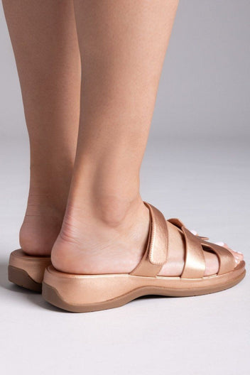 Σανδάλια με sporty σόλα και velcro - Χαλκός - thefashionproject.gr - La Coquette