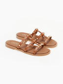 Σανδάλια με τρουκς Estil