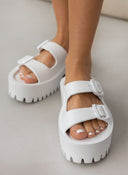 Σανδάλια platforms sporty με φάσες - Λευκό - thefashionproject.gr - The Fashion Project