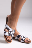 Σανδάλια ponyskin με print Corina - Καφέ - thefashionproject.gr - CORINA