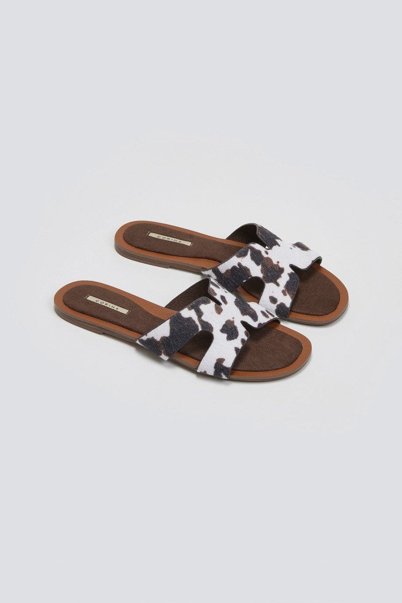 Σανδάλια ponyskin με print Corina - Καφέ - thefashionproject.gr - CORINA