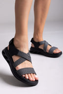 Σανδάλια sporty crossover με velcro - Μαύρο - thefashionproject.gr - La Coquette