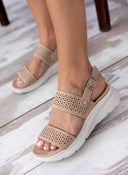 Σανδάλια sporty με διάτρητο σχέδιο Xti 142707 - Μπεζ - thefashionproject.gr - Xti Footwear