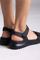 Σανδάλια sporty με φαρδιά φάσα - Μαύρο - thefashionproject.gr - La Coquette