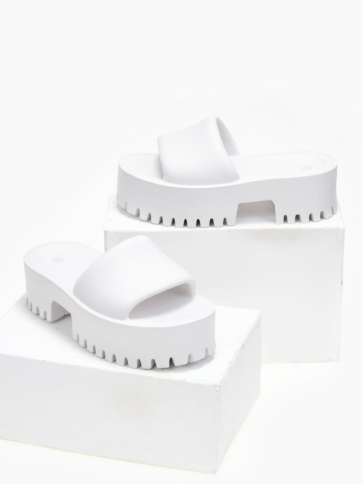 Σανδάλια sporty platforms με φαρδιά φάσα - Λευκό - thefashionproject.gr - The Fashion Project