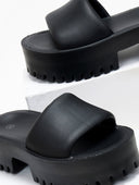 Σανδάλια sporty platforms με φαρδιά φάσα - Μαύρο - thefashionproject.gr - The Fashion Project