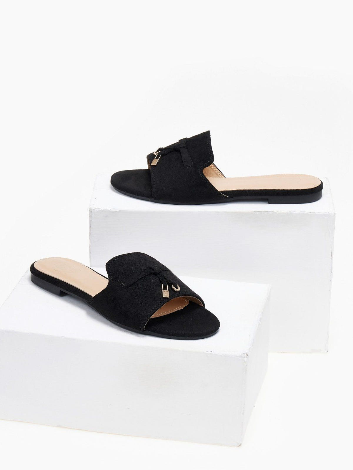 Σανδάλια suede με μεταλλικά charms ERYNN - Μαύρο - thefashionproject.gr - ERYNN