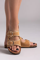 Σανδάλια suede με τοκάδες ERYNN - Κάμελ - thefashionproject.gr - ERYNN