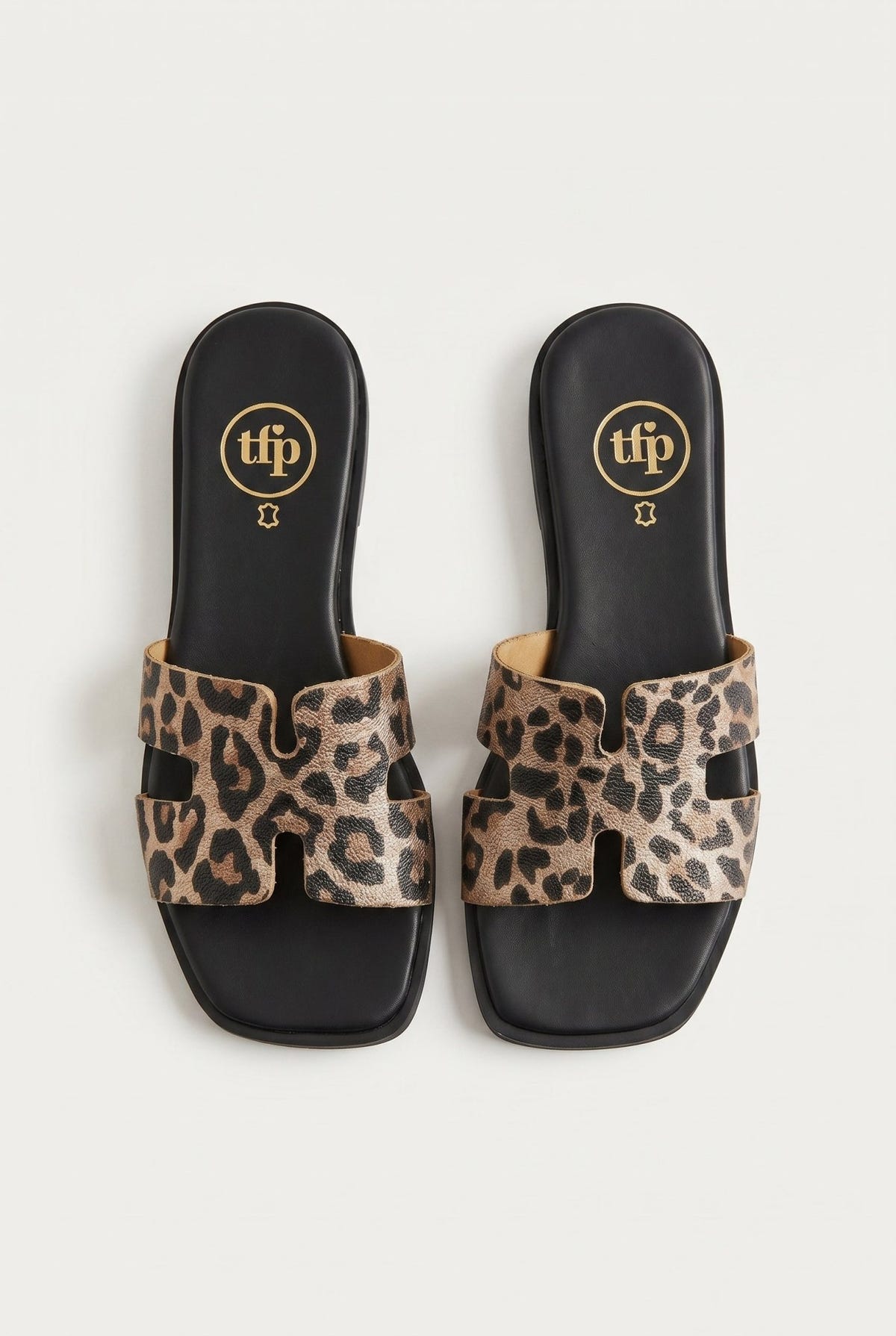 TFP - Sandals Wide Cut Out Strap - Leopard