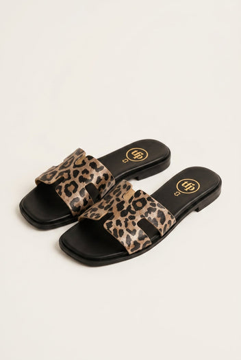 TFP - Sandals Wide Cut Out Strap - Leopard