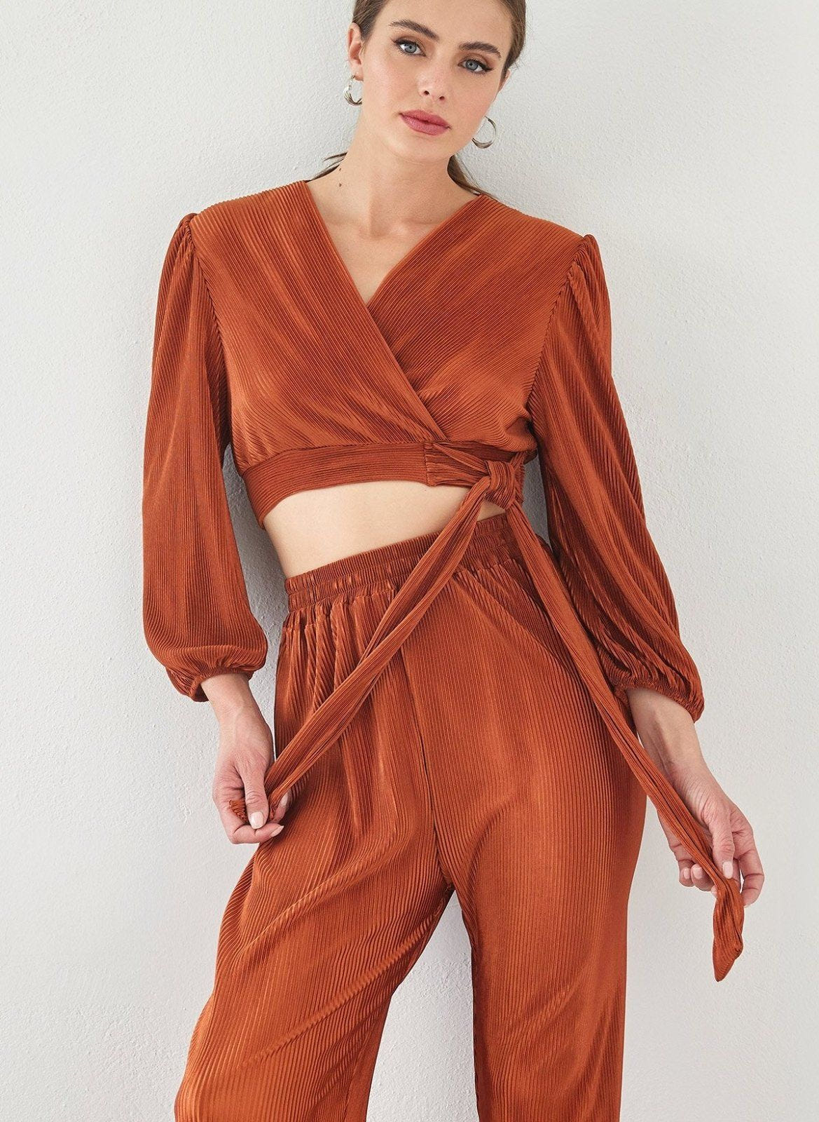 Σετ ρούχων γκοφρέ με κρουαζέ τοπ - Κεραμιδί - thefashionproject.gr - The Fashion Project