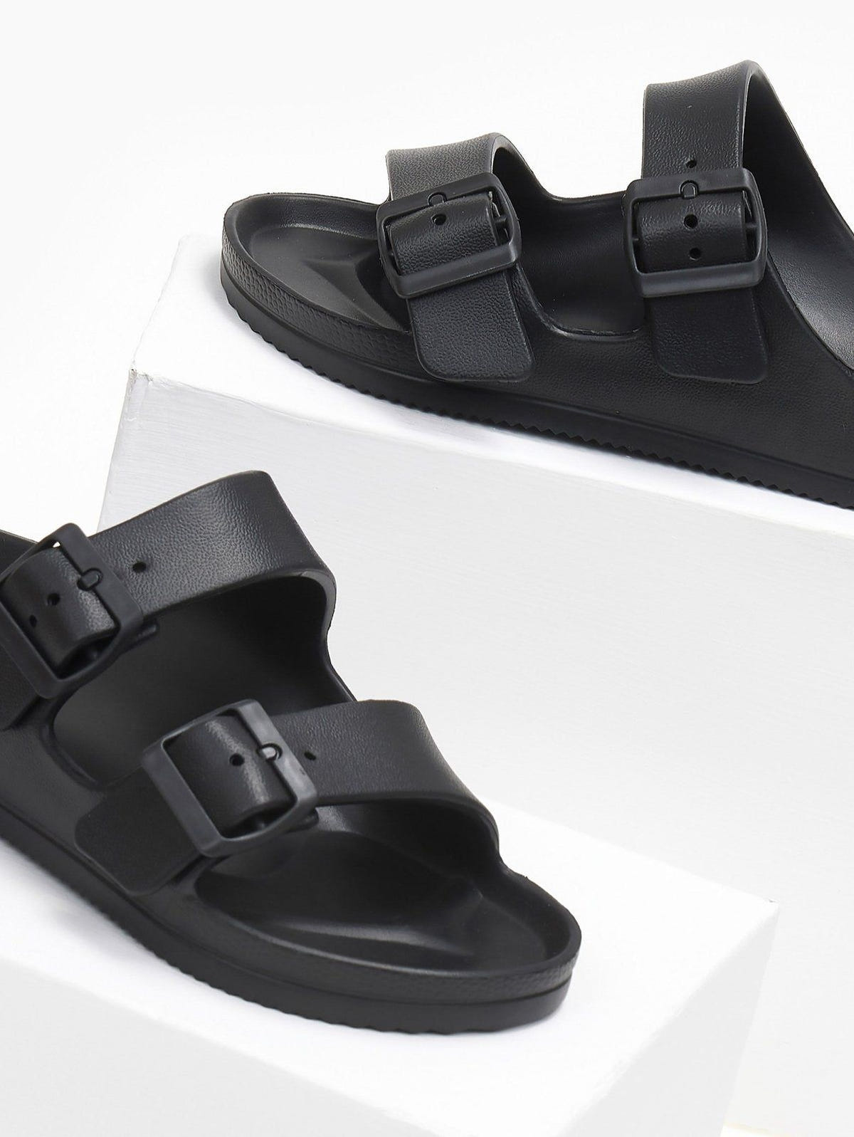 Slides με ανατομικό σχήμα στον πάτο - Μαύρο - thefashionproject.gr - The Fashion Project