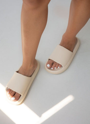 Slides με φαρδιά φάσα - Μπεζ - thefashionproject.gr - The Fashion Project