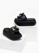 Slides με φιόγκο και μεταλλικό charm - Μαύρο - thefashionproject.gr - The Fashion Project