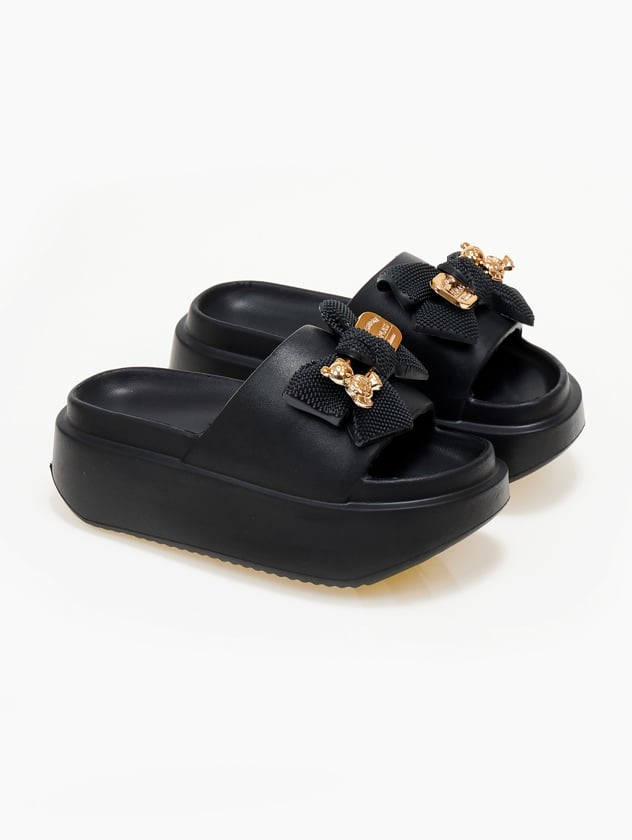 Slides με φιόγκο και μεταλλικό charm - Μαύρο - thefashionproject.gr - The Fashion Project