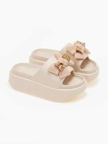 Slides με φιόγκο και μεταλλικό charm - Nude - thefashionproject.gr - The Fashion Project