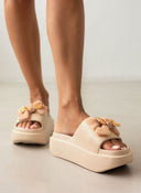 Slides με φιόγκο και μεταλλικό charm - Nude - thefashionproject.gr - The Fashion Project