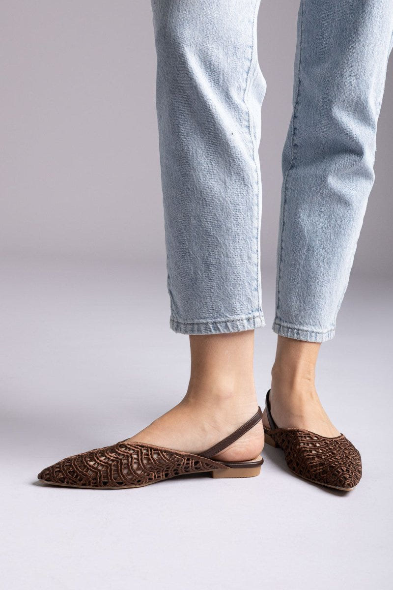 ERYNN - Slingback Ballet Flats - Brown Matte