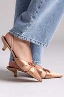 Slingback σατέν γόβες με φιόγκο CORINA - Κάμελ - thefashionproject.gr - CORINA