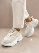 Sneakers chunky σε συνδυασμούς χρωμάτων