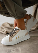 Sneakers flatforms με print στα κορδόνια