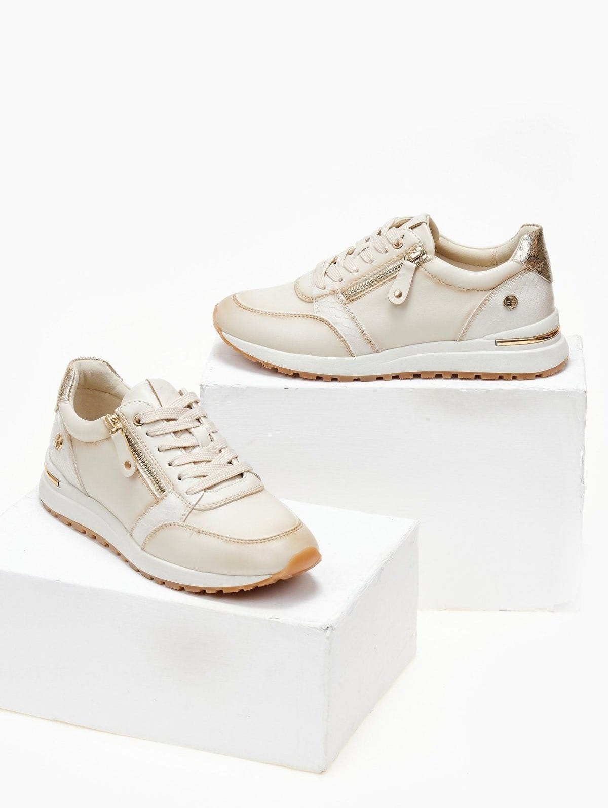 Sneakers με ανάγλυφο pattern Xti 143202 - Μπεζ - thefashionproject.gr - Xti Footwear