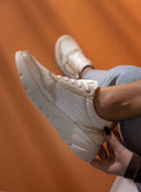Sneakers με εξωτερικό φερμουάρ Xti 142575 - Μπεζ - thefashionproject.gr - Xti Footwear